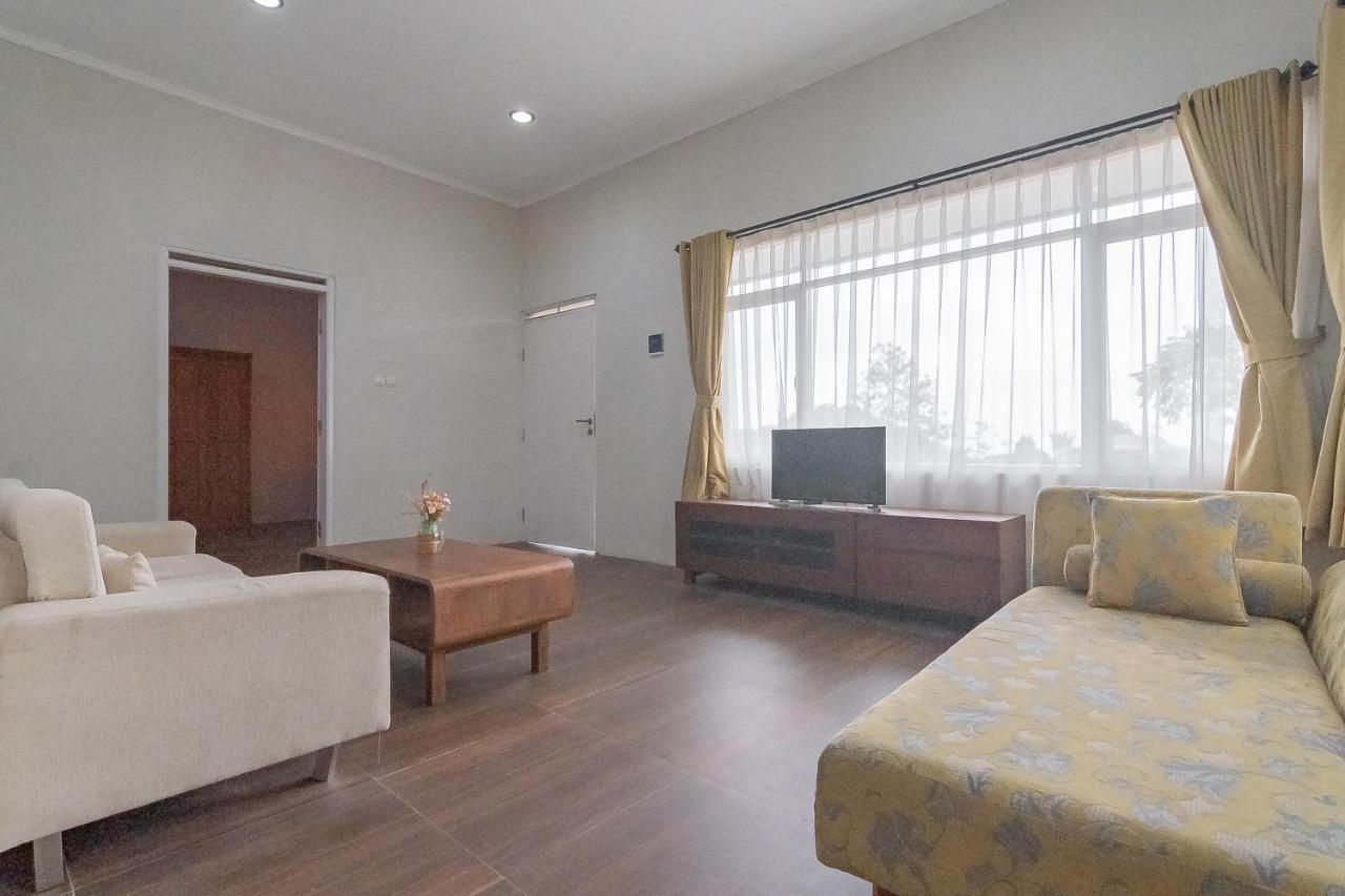 Reddoorz Resort Syariah Near D'Castello Ciater Subang Exterior foto